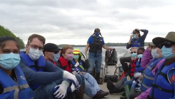 TDOT employees cleanup Chickamauga Lake for Earth Day